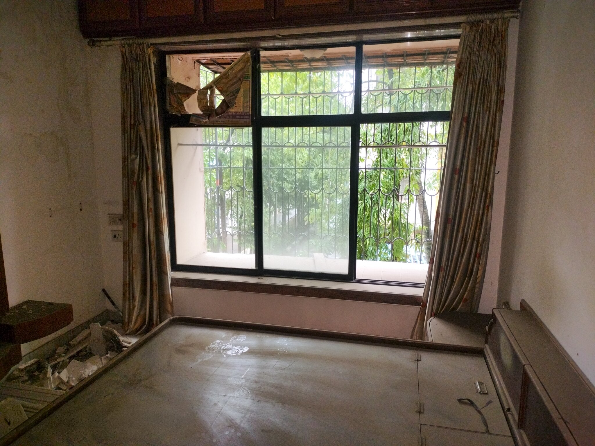 620144 - Copy.jpg